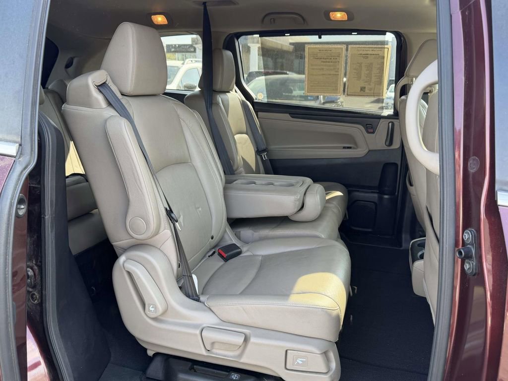 Used 2018 Honda Odyssey EX-L image 13