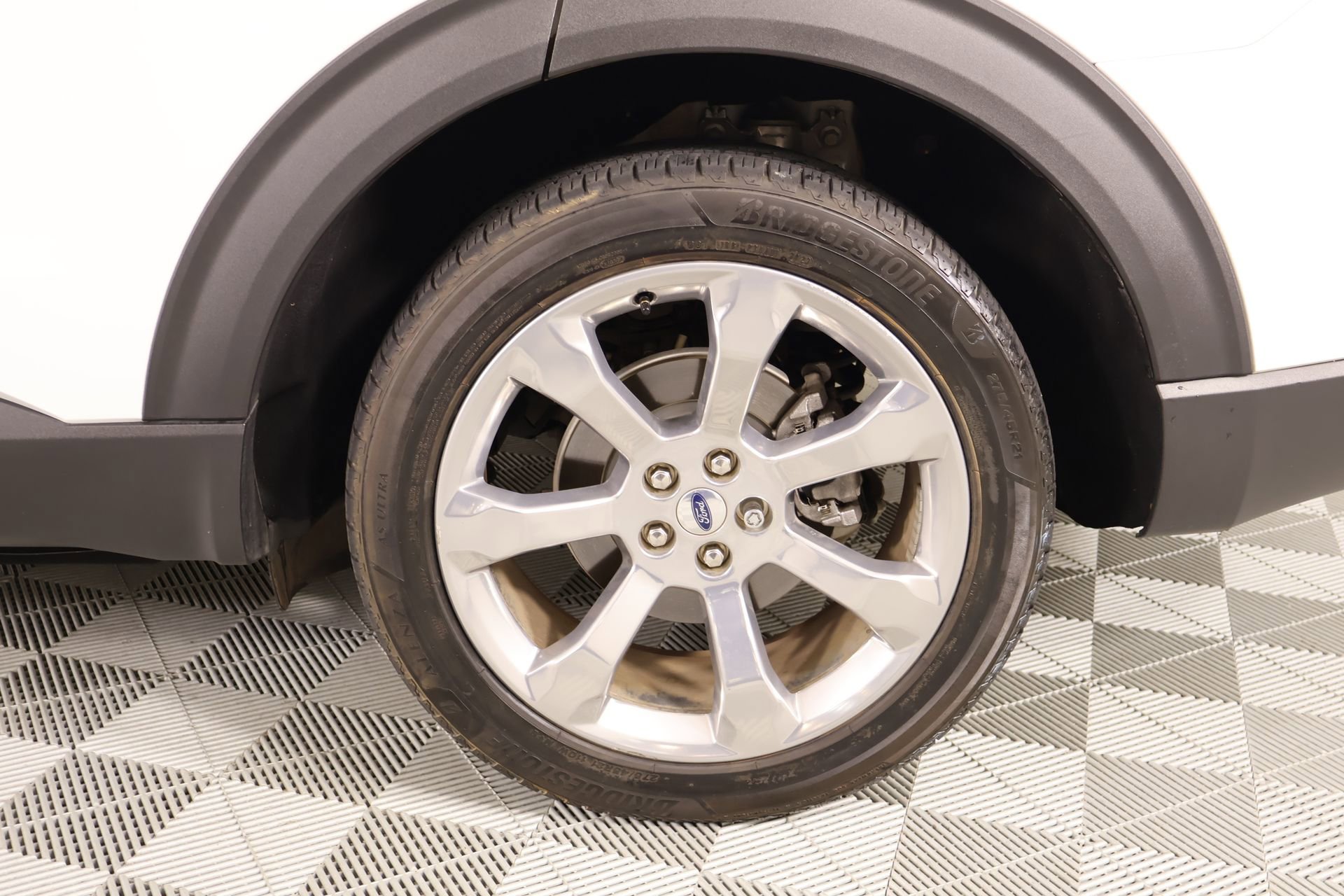 Used 2020 Ford Explorer Platinum w/ Premium Technology Package image 21