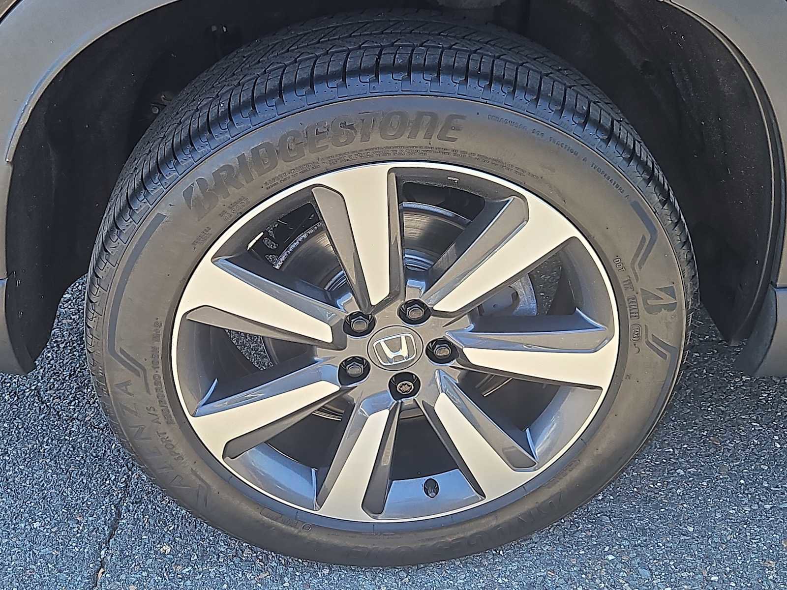 Certified 2023 Honda Pilot Elite image 9