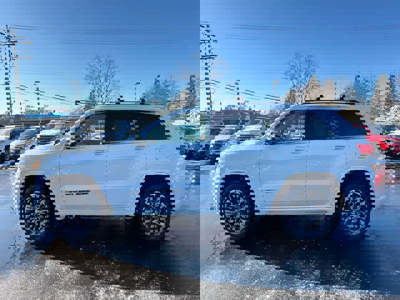 Used 2017 Jeep Grand Cherokee Overland image 11