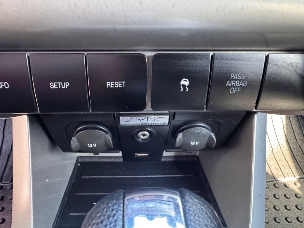 Used 2009 Ford Focus SE FWD image 17