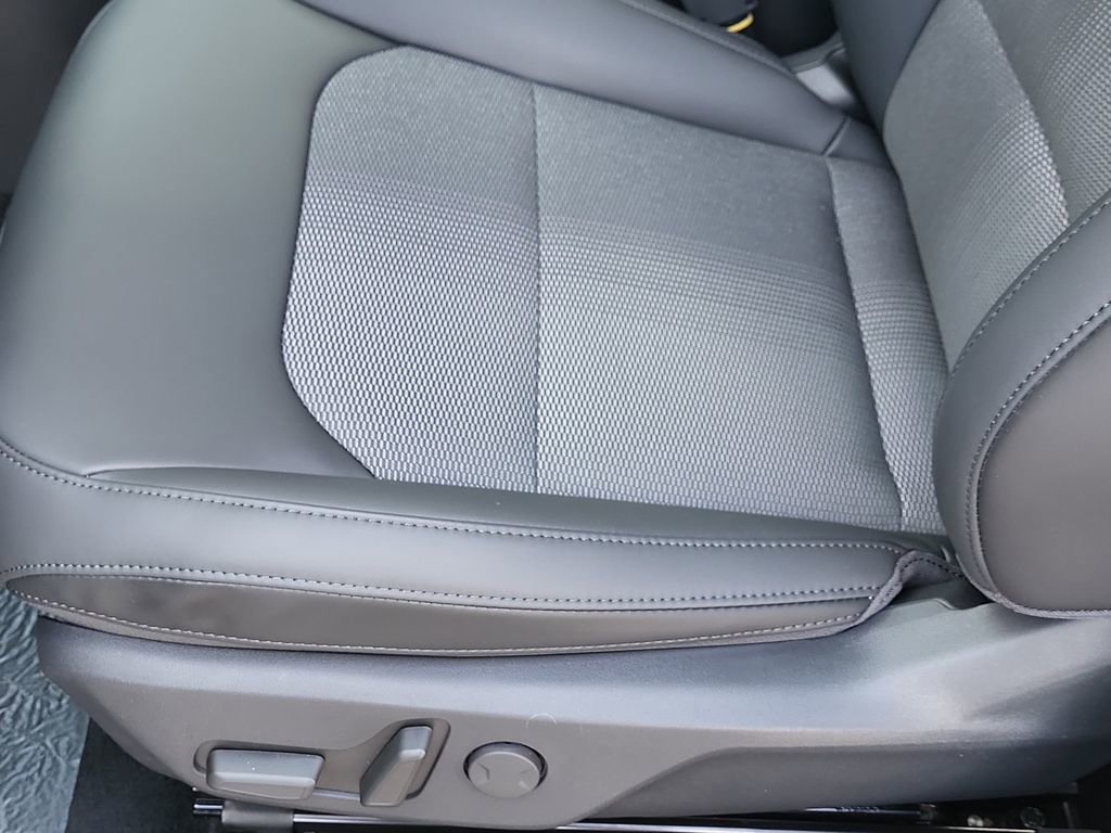 New 2026 Kia Niro EX image 8