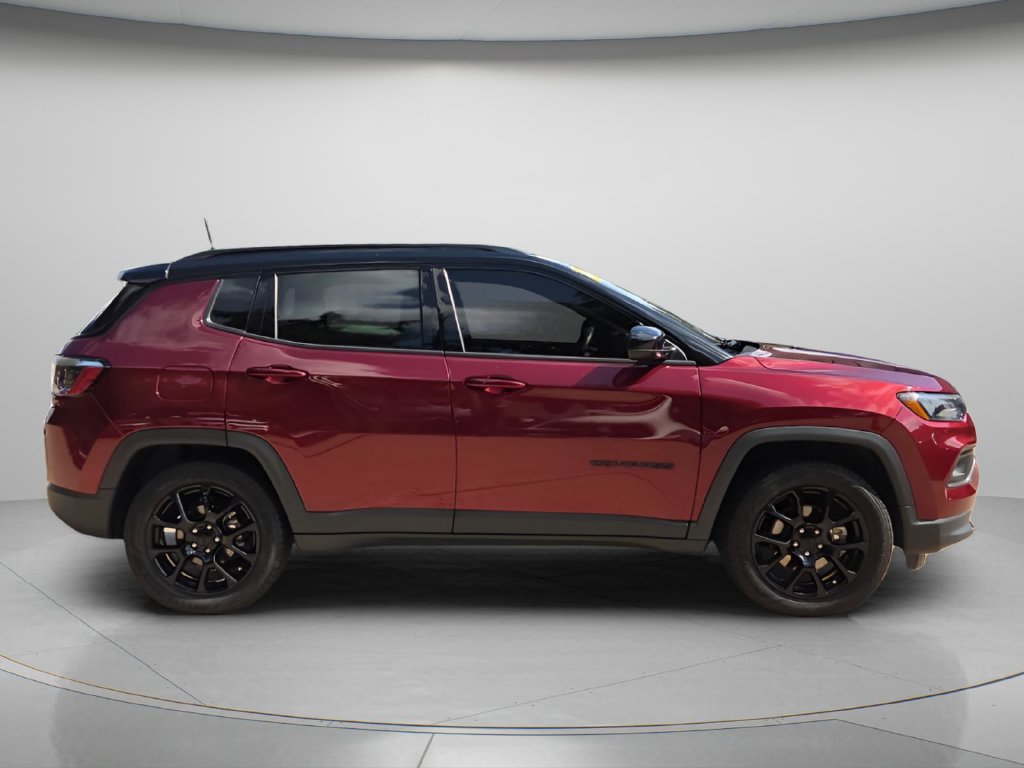 Used 2022 Jeep Compass Latitude w/ Convenience Group AWD/4WD image 8