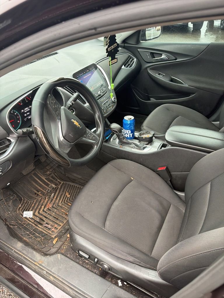 Used 2021 Chevrolet Malibu LT image 12