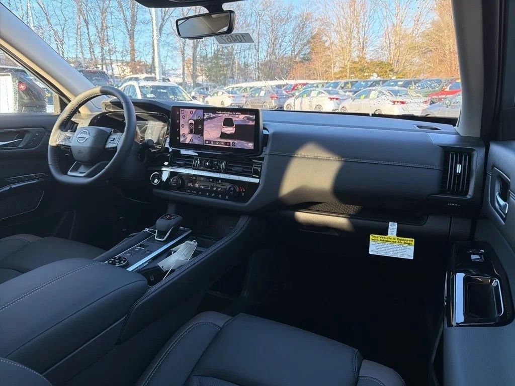 Used 2026 Nissan Pathfinder Platinum w/ Cargo Package AWD/4WD image 25
