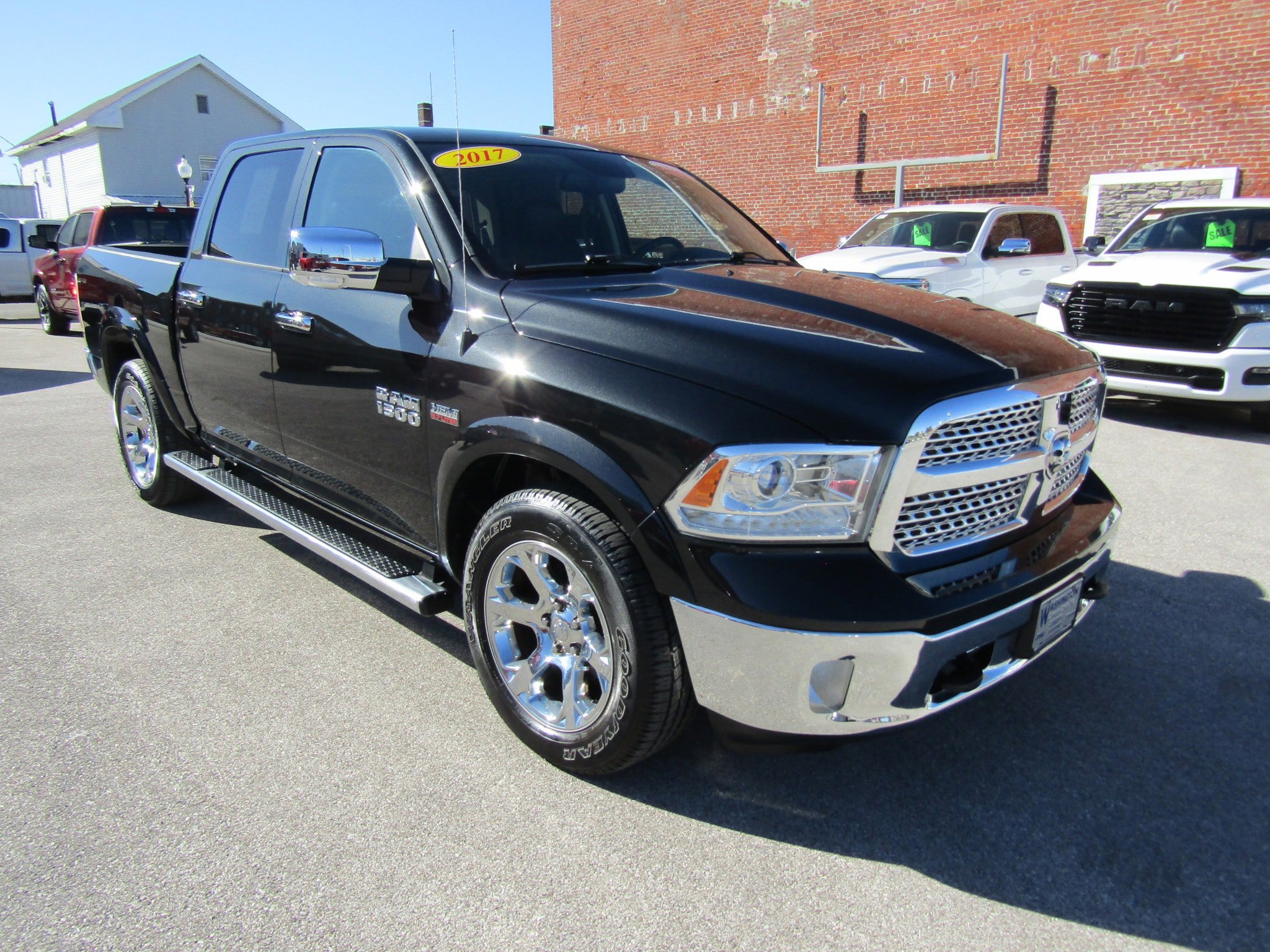 Used 2017 RAM 1500 Laramie image 1