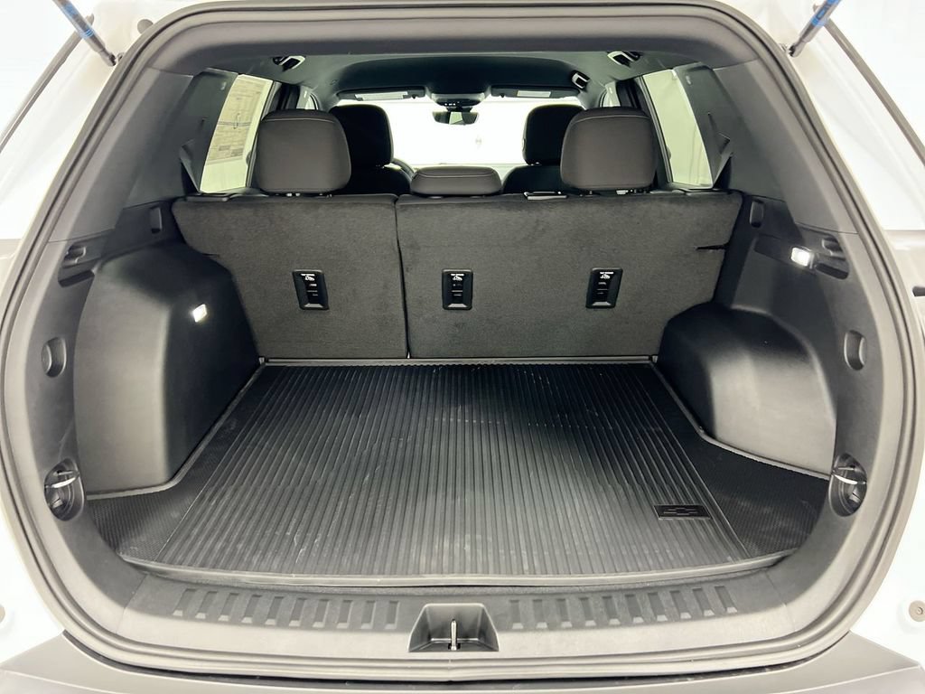 New 2026 Chevrolet Equinox LT FWD image 24