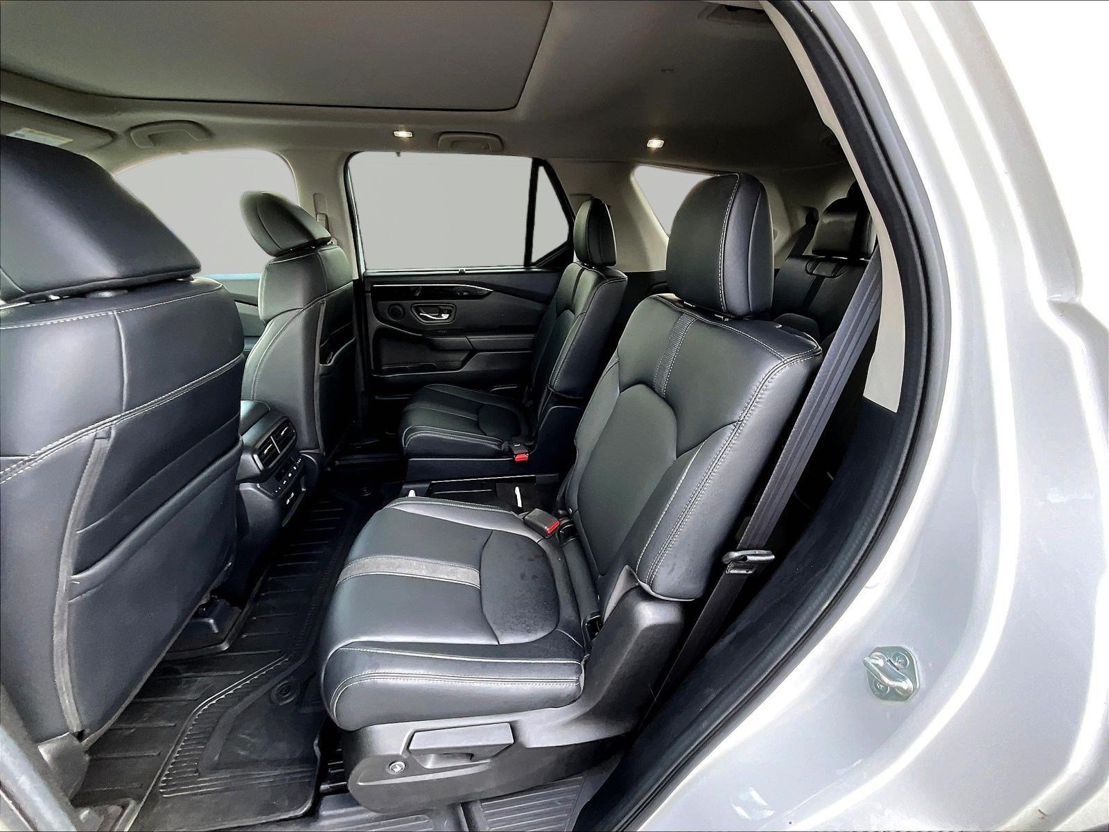 Used 2023 Honda Pilot Touring image 22