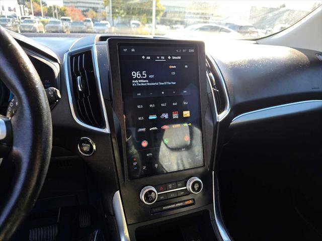 Used 2022 Ford Edge Titanium image 28