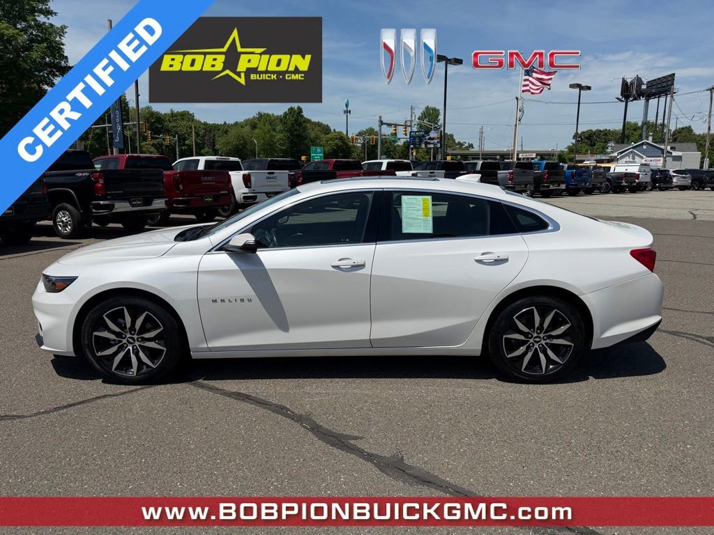 Used 2018 Chevrolet Malibu LT w/ Leather Package FWD image 3