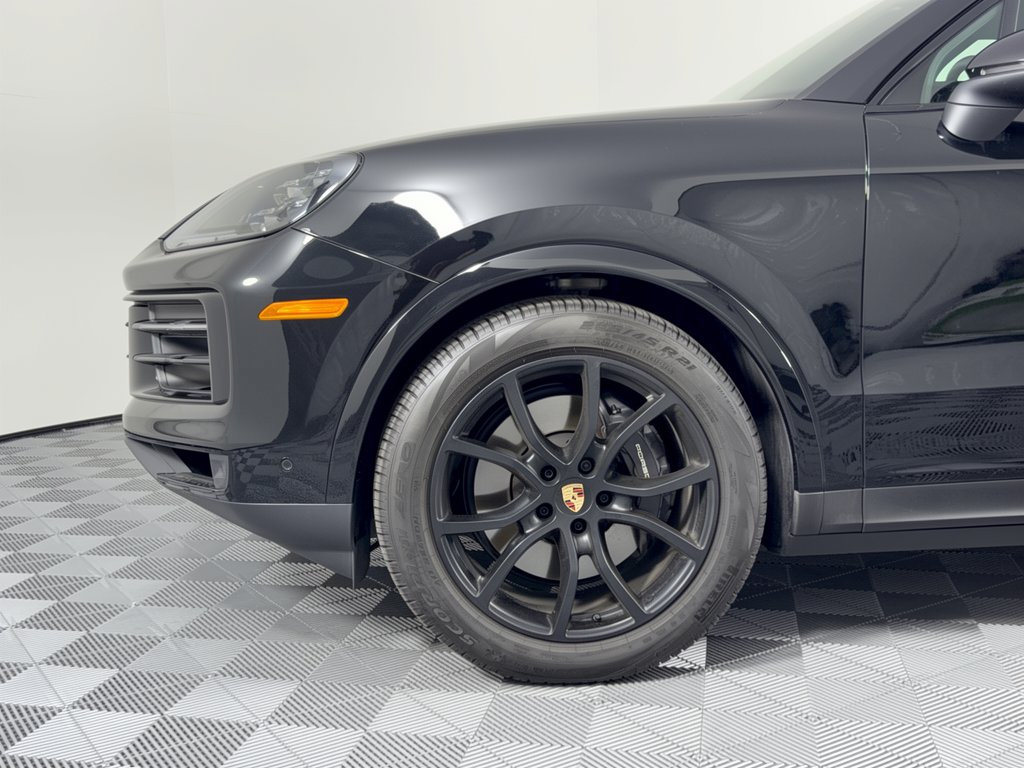 Certified 2026 Porsche Cayenne AWD/4WD image 13