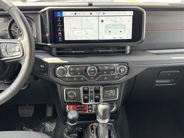 New 2026 Jeep Wrangler Unlimited Rubicon w/ Xtreme 35 Tire Package image 8