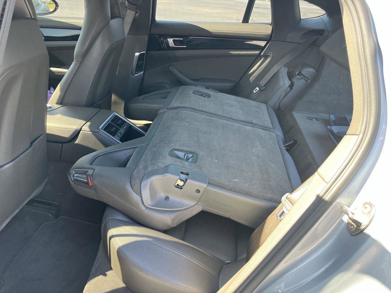 Used 2019 Porsche Panamera 4 image 9