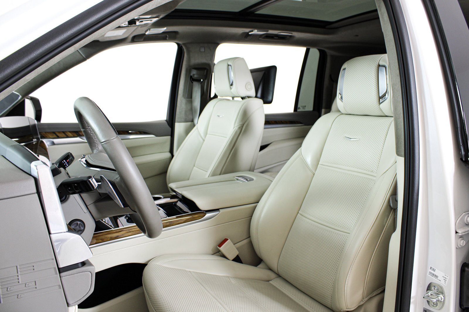 Used 2025 Cadillac Escalade ESV Sport Platinum RWD image 34