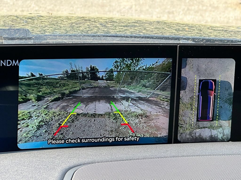 New 2025 Lincoln Navigator Reserve AWD/4WD image 16