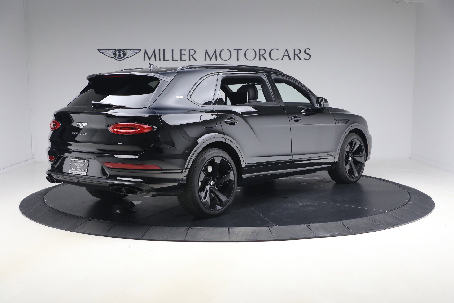 Used 2023 Bentley Bentayga Extended Wheelbase image 8