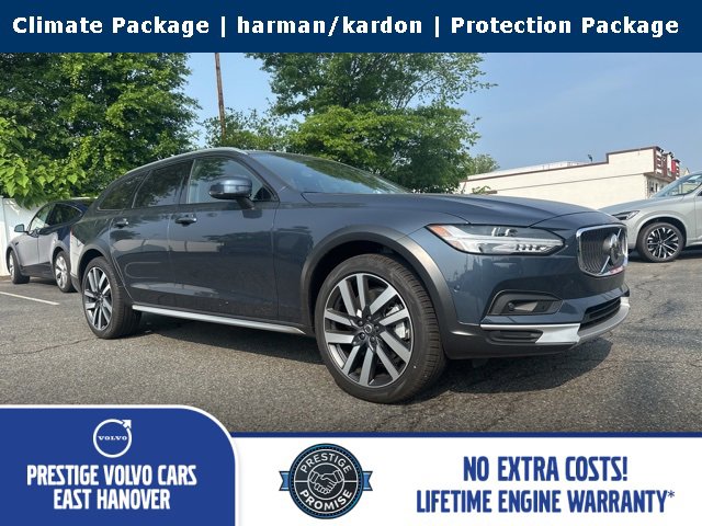 New 2025 Volvo V90 B6 Cross Country Plus w/ Climate Package