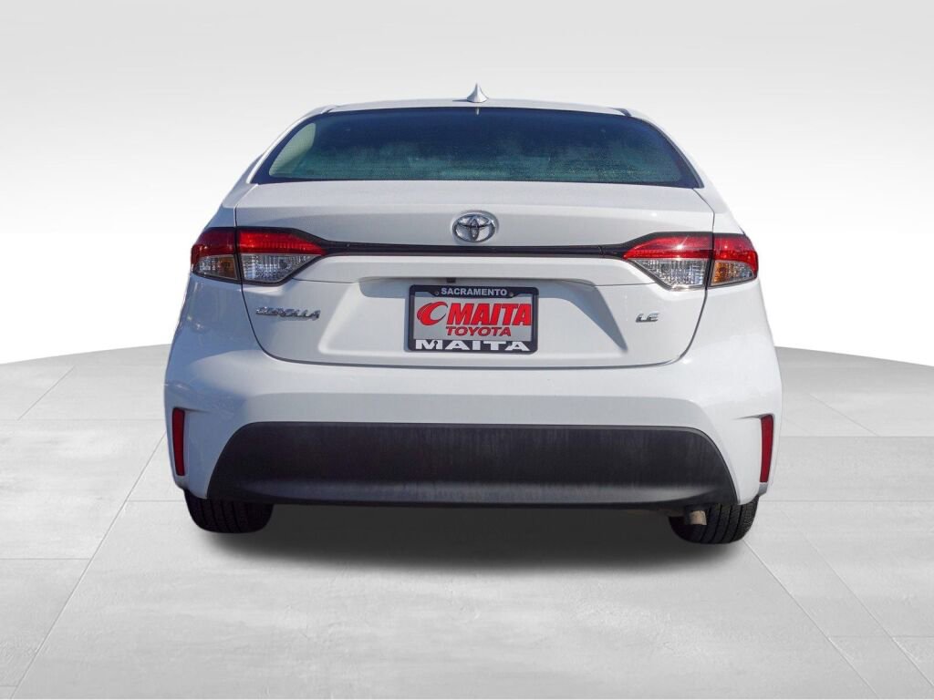 Certified 2025 Toyota Corolla LE image 4