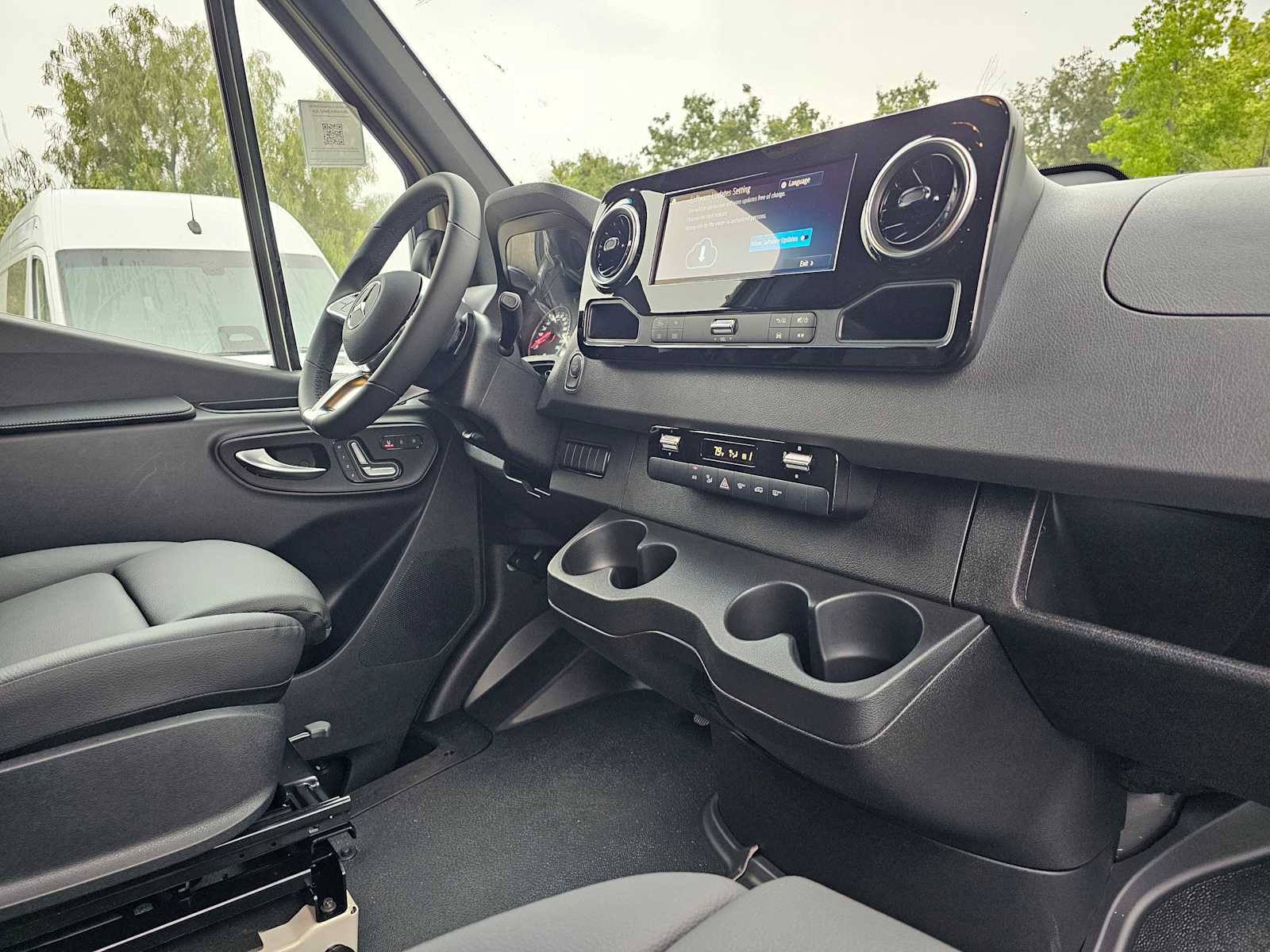 New 2026 Mercedes-Benz Sprinter 2500 image 11