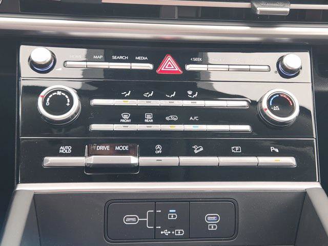 New 2026 Hyundai Santa Fe SE image 13