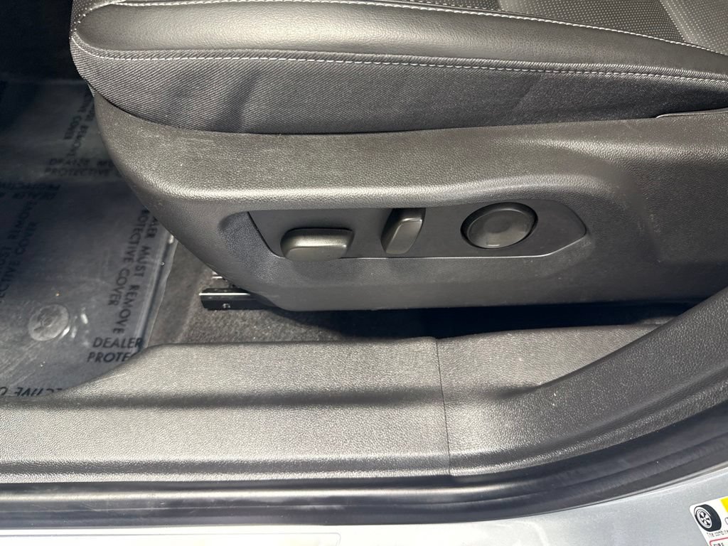 Used 2024 Buick Envision Preferred AWD/4WD image 16
