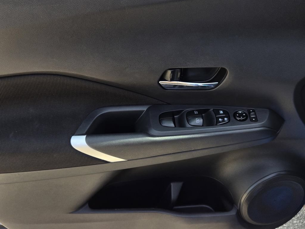 Certified 2024 Nissan Kicks SV FWD image 15