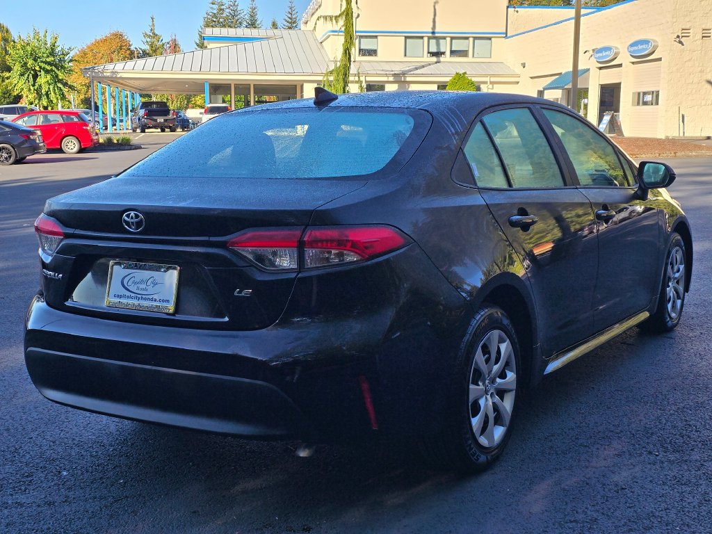Used 2025 Toyota Corolla LE FWD image 23