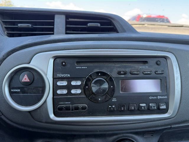 Used 2012 Toyota Yaris SE FWD image 13