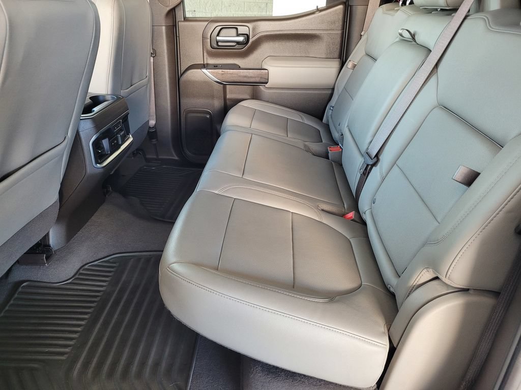 Used 2020 Chevrolet Silverado 1500 LTZ w/ LTZ Convenience Package AWD/4WD image 7
