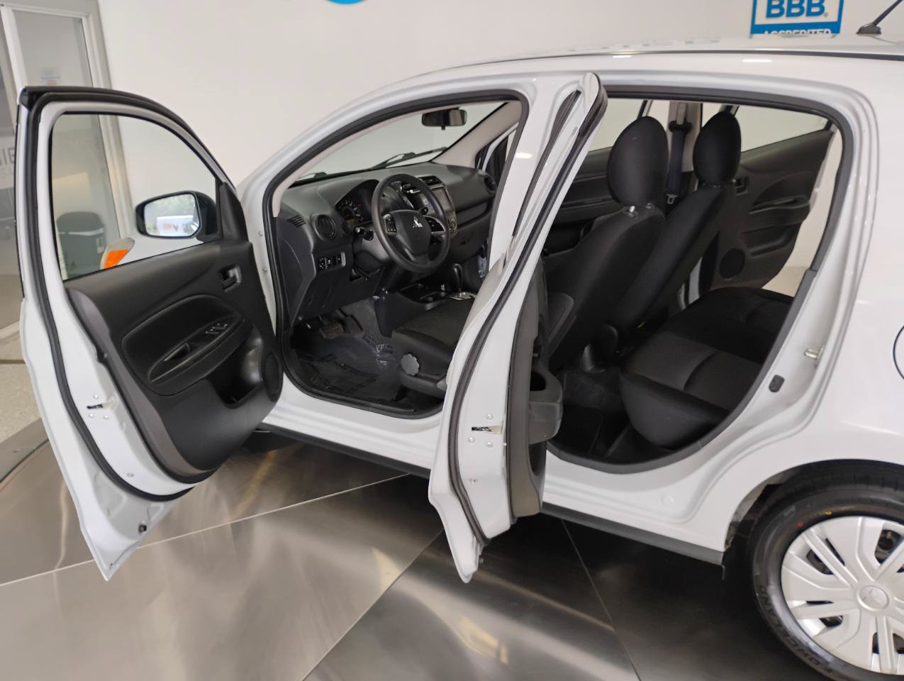 Used 2024 Mitsubishi Mirage ES FWD image 7
