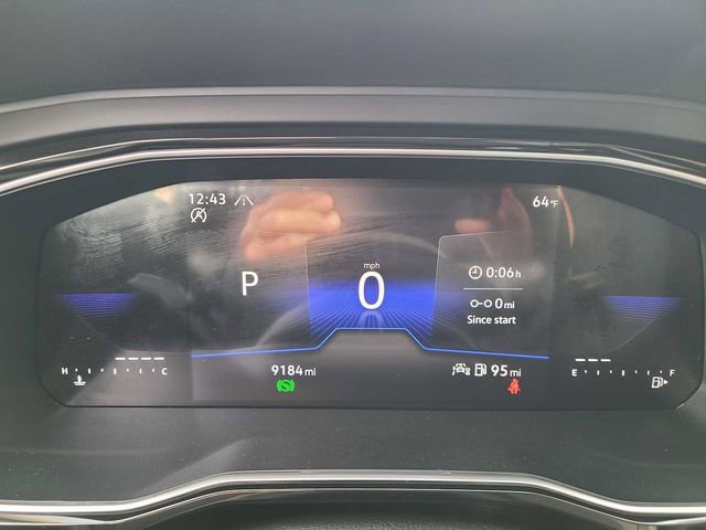 Used 2024 Volkswagen Jetta SE w/ Panoramic Sunroof Package image 25