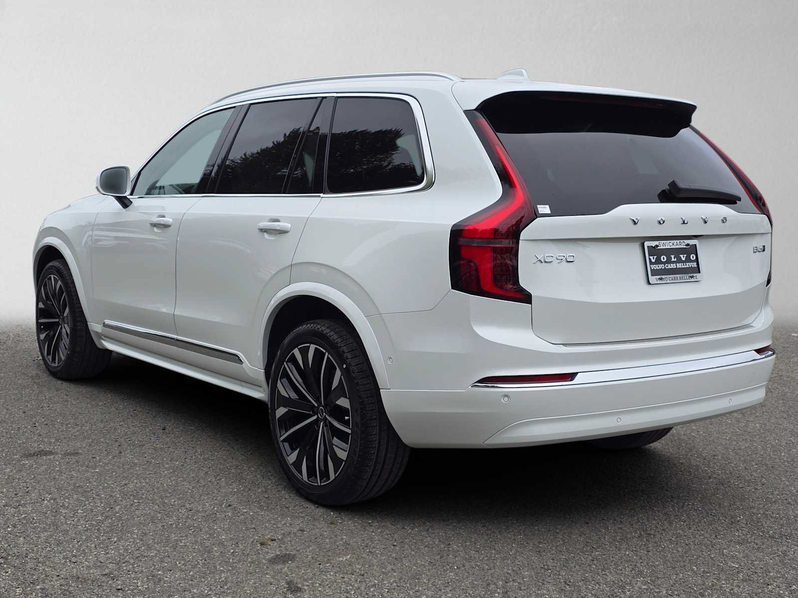 New 2027 Volvo XC90 B6 Ultra AWD/4WD image 5