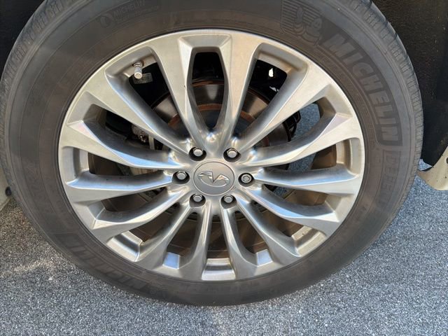 Used 2017 INFINITI QX80 4WD w/ Deluxe Technology Package image 21