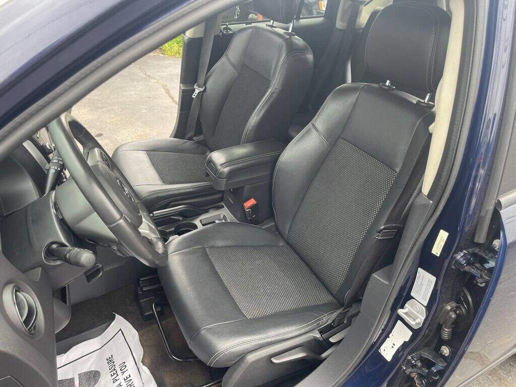 Used 2016 Jeep Compass Latitude image 24