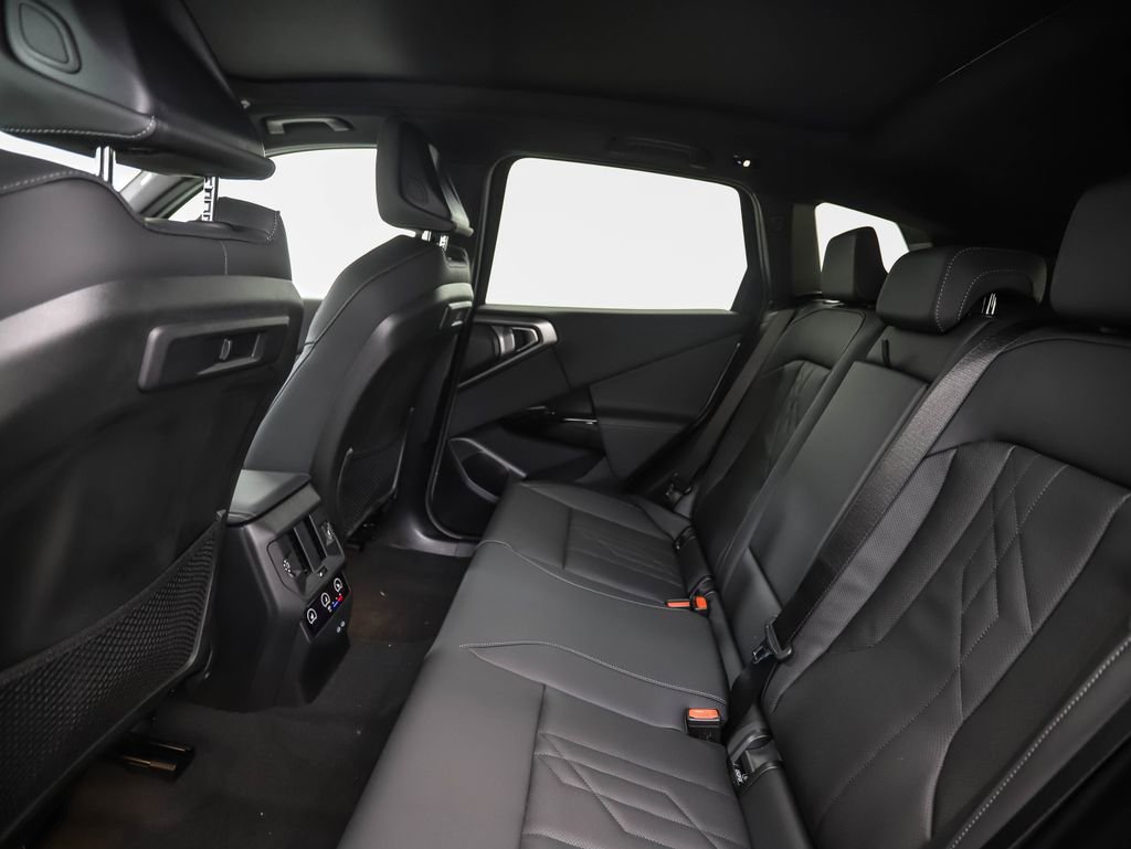 New 2026 BMW X3 xDrive30 w/ Convenience Package image 22