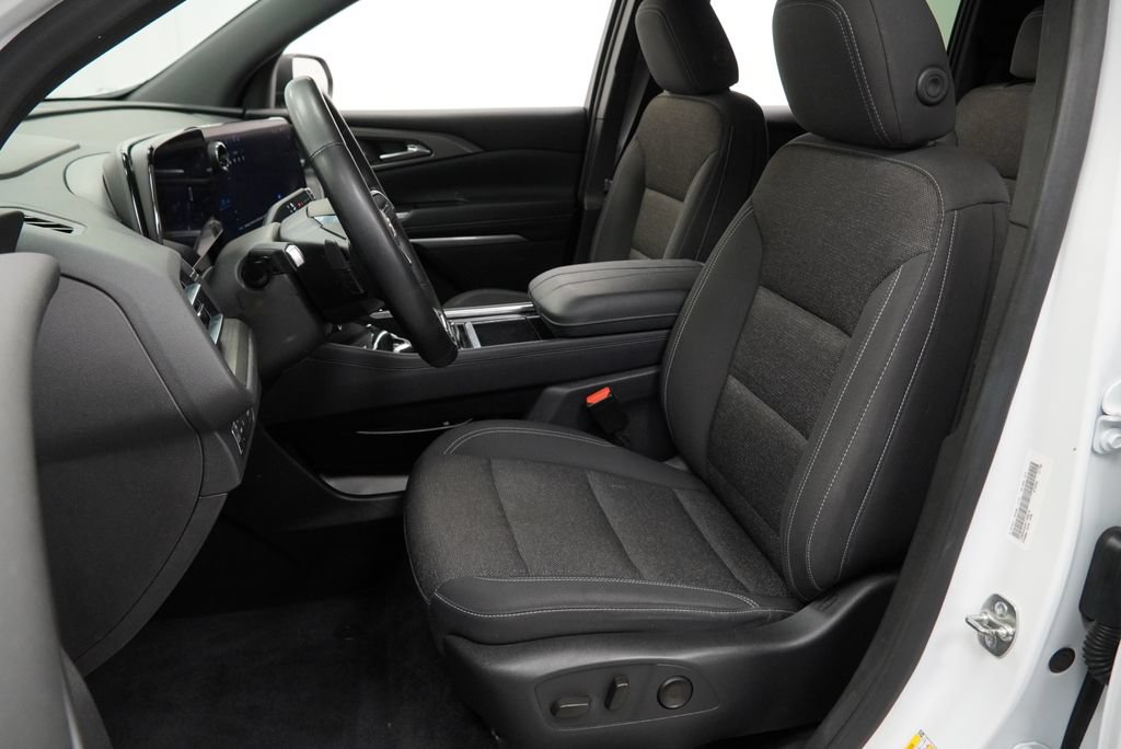 Certified 2024 Chevrolet Traverse LT w/ Trailering Package FWD image 7