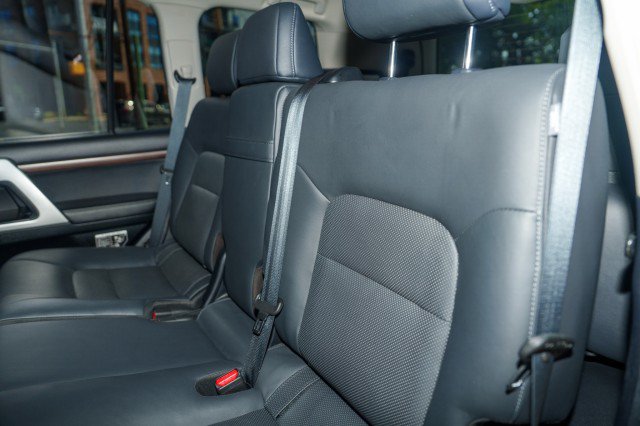 Used 2020 Toyota Land Cruiser AWD/4WD image 17