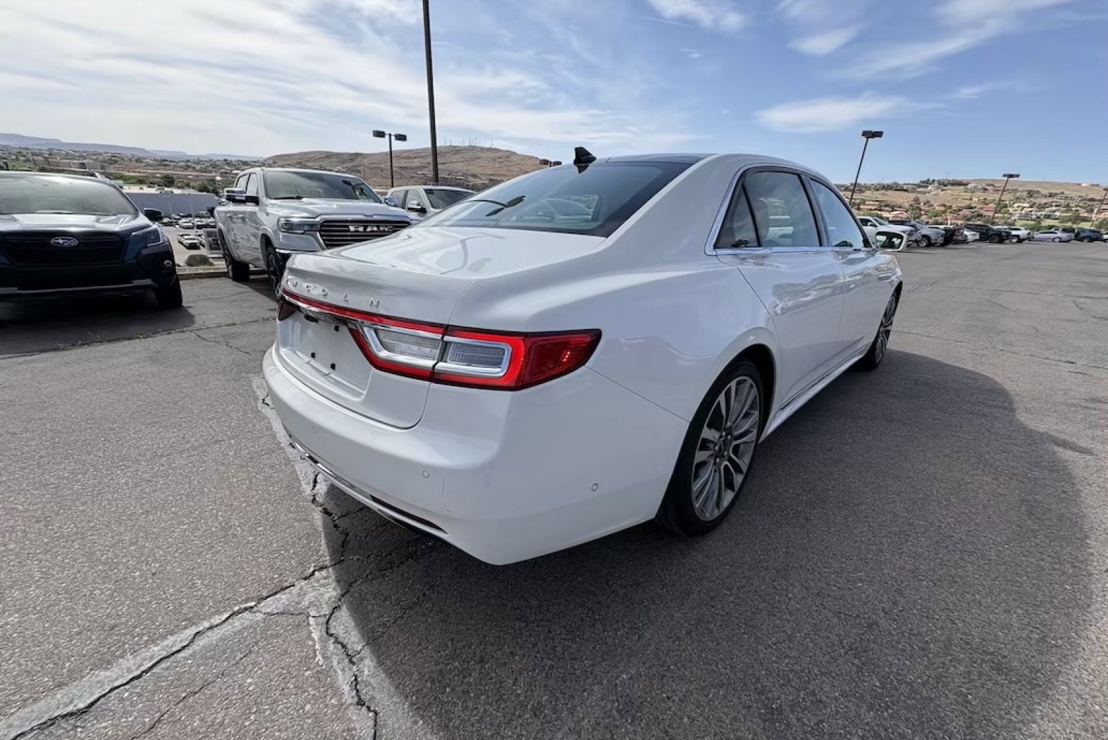 Used 2020 Lincoln Continental Reserve w/ Luxury Package image 5