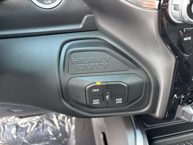 New 2026 RAM 2500 Laramie w/ Night Edition AWD/4WD image 19