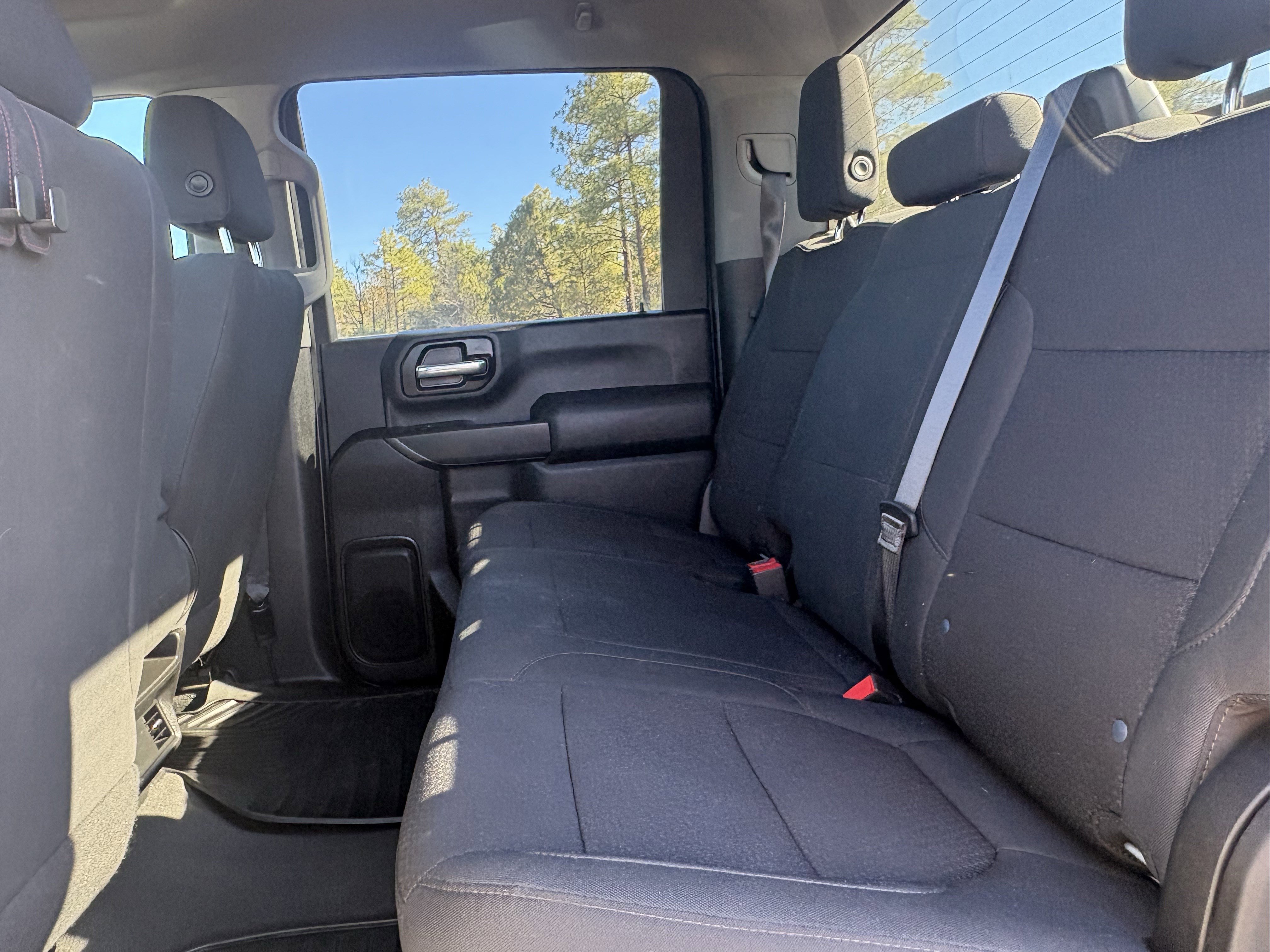 Used 2021 Chevrolet Silverado 2500 Custom w/ Custom Value Package image 15