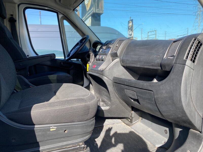 Used 2015 RAM ProMaster 1500 FWD image 4