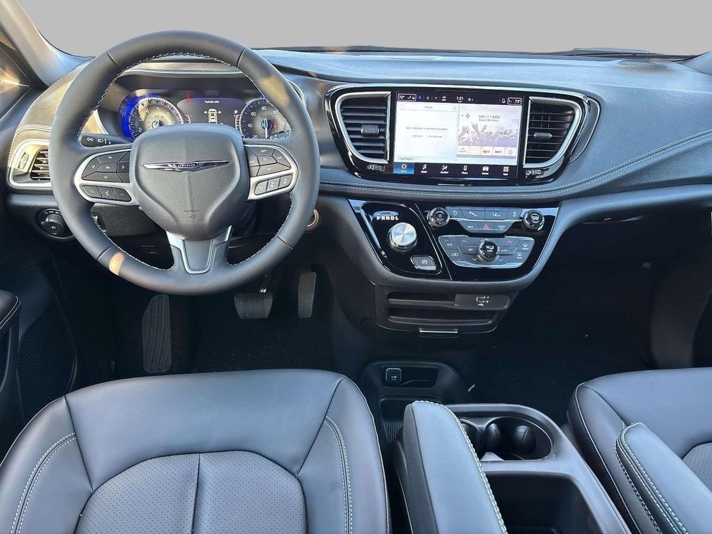 New 2026 Chrysler Pacifica Select FWD image 7