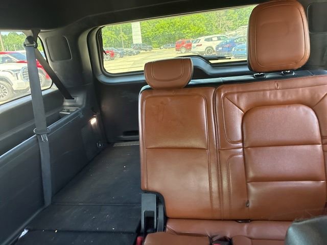 Used 2018 Lincoln Navigator L Reserve w/ Technology Package AWD/4WD image 7