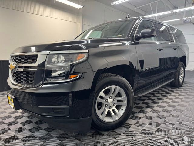 Used 2019 Chevrolet Suburban LT image 3
