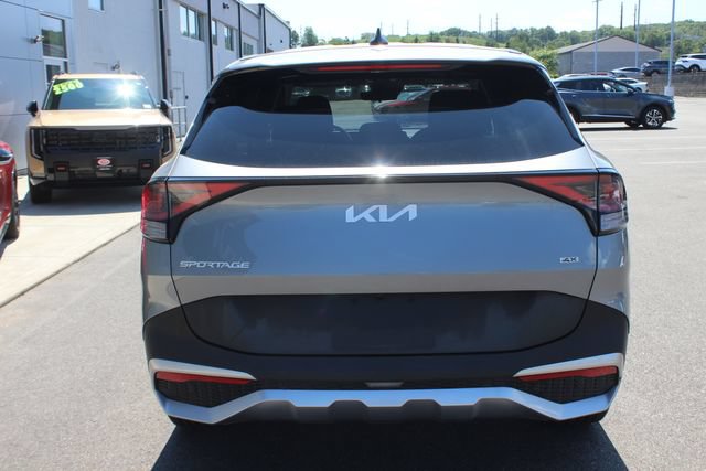 Used 2024 Kia Sportage LX AWD/4WD image 27