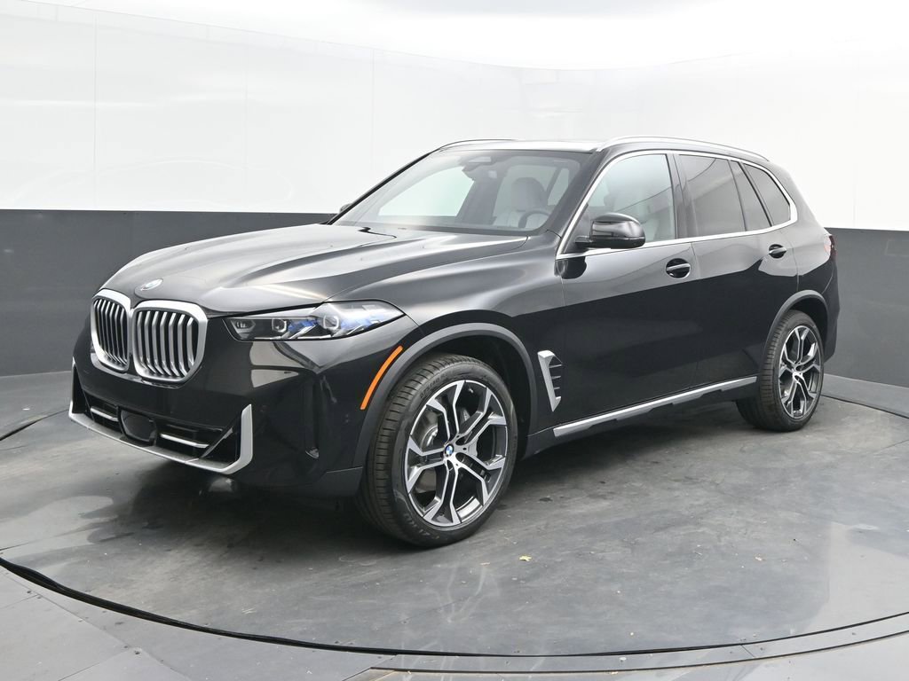 New 2026 BMW X5 sDrive40i w/ Parking Assistance Package RWD image 1
