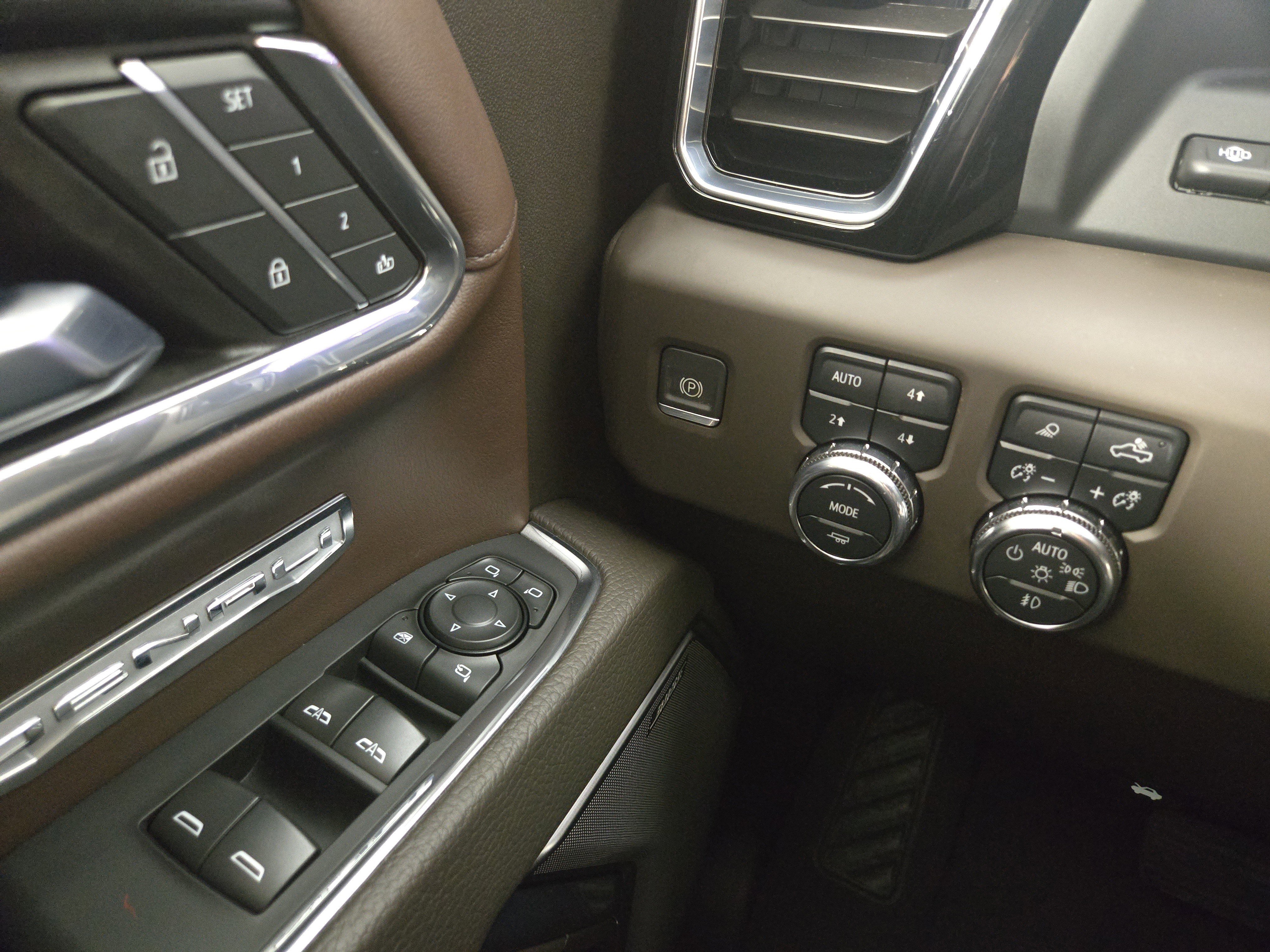 Certified 2024 GMC Sierra 1500 Denali w/ Technology Package AWD/4WD image 28