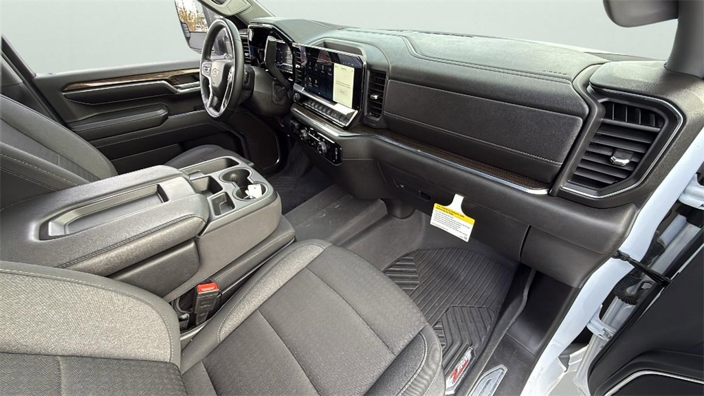 Used 2024 Chevrolet Silverado 2500 LT image 33