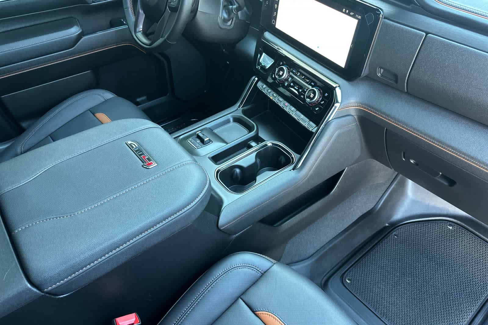 Used 2024 GMC Sierra 3500 AT4 w/ AT4 Premium Plus Package AWD/4WD image 15