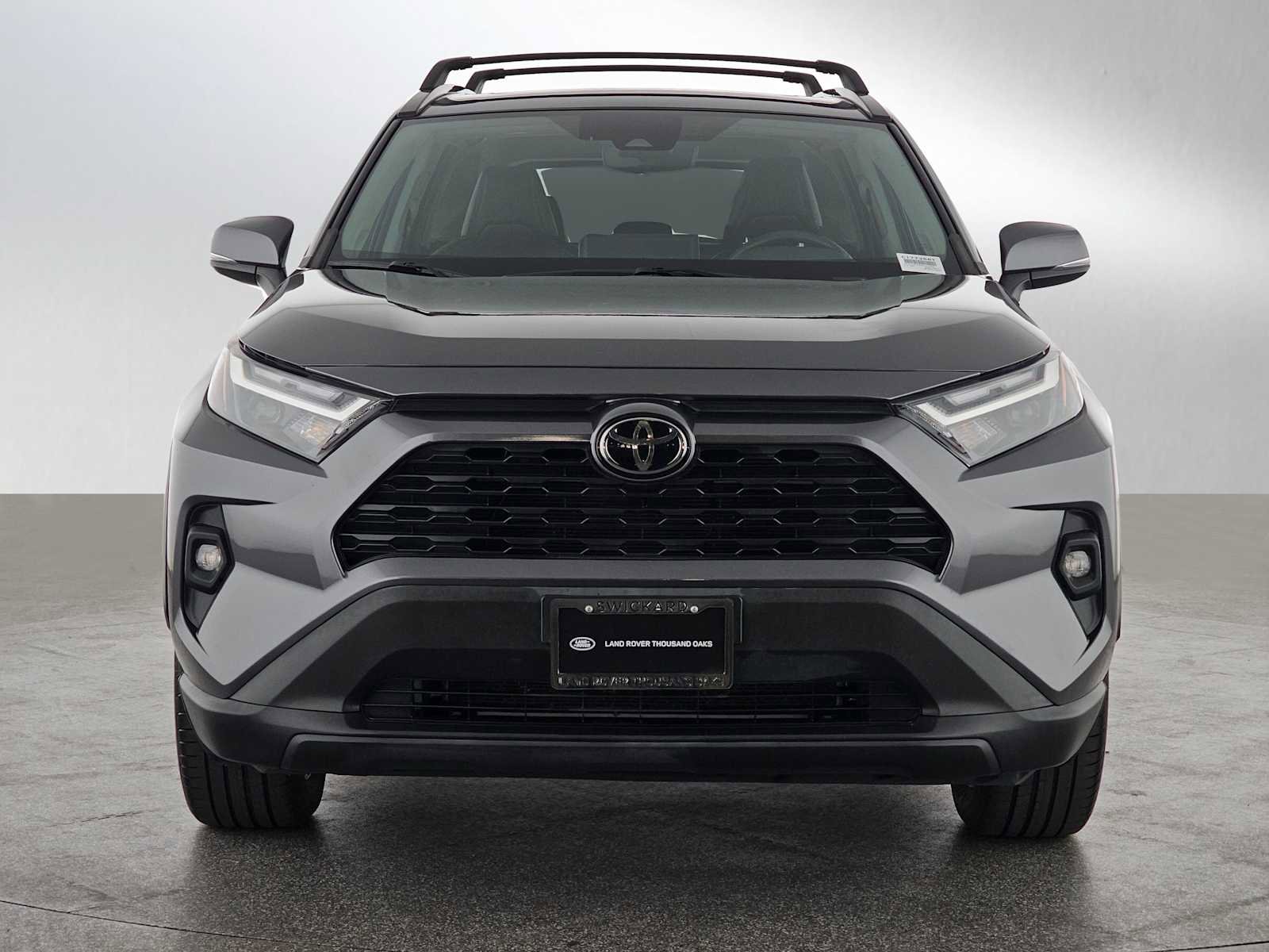 Used 2022 Toyota RAV4 XLE Premium image 8